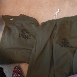 USMC sweatsuit, EUC, mens m olive green